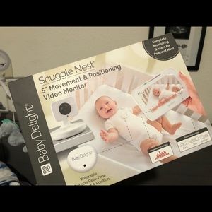 Baby Delight Snuggle Nest Baby Video Monitor !